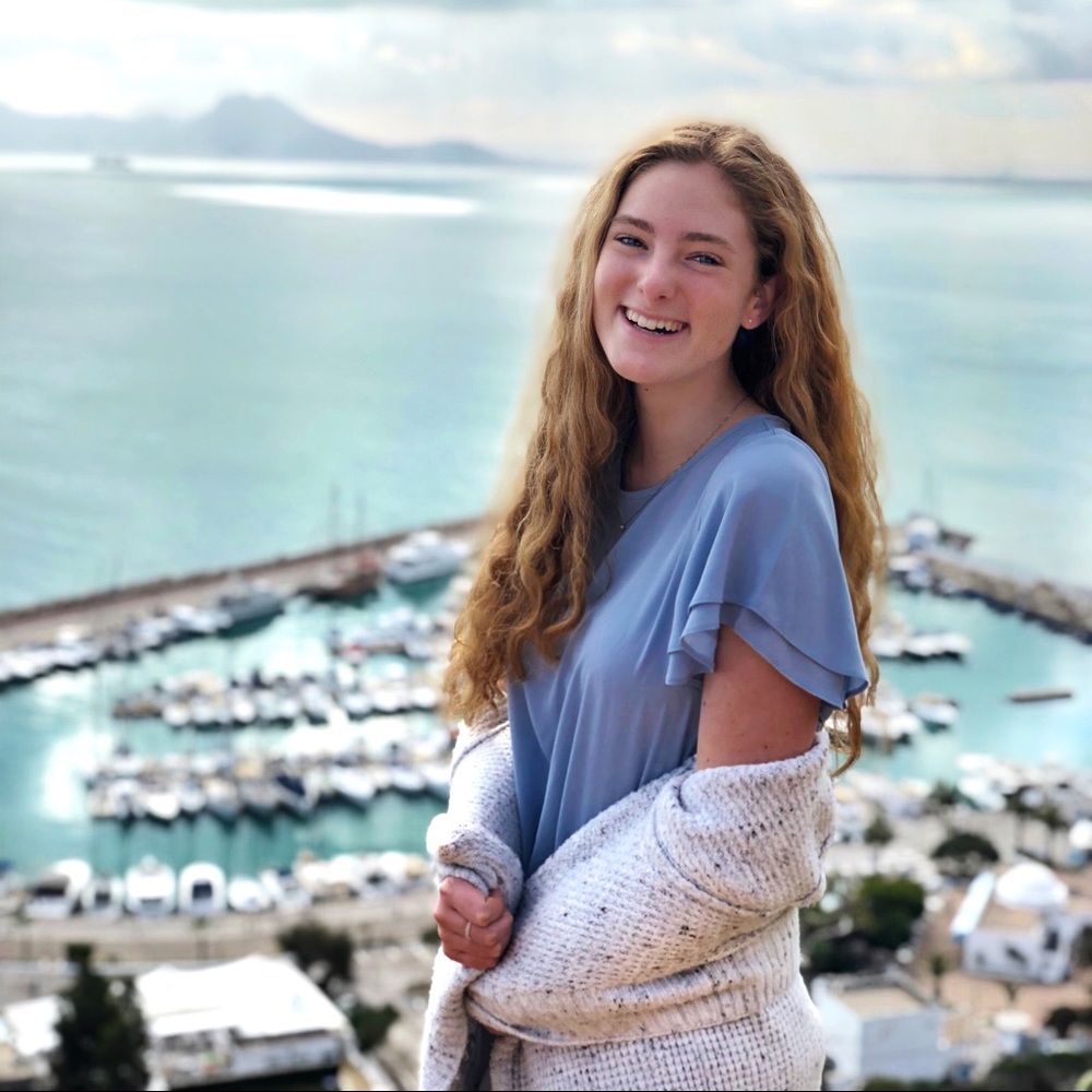 Meet your Posher, Christina!